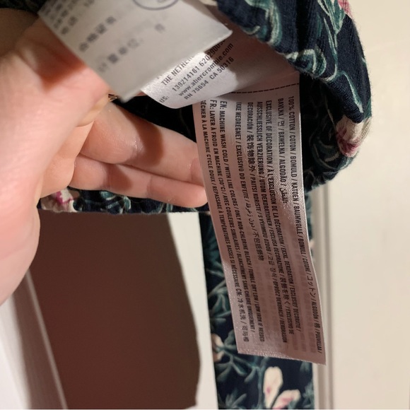 Abercrombie Long Sleeve Floral Crop Top - Picture 4 of 5